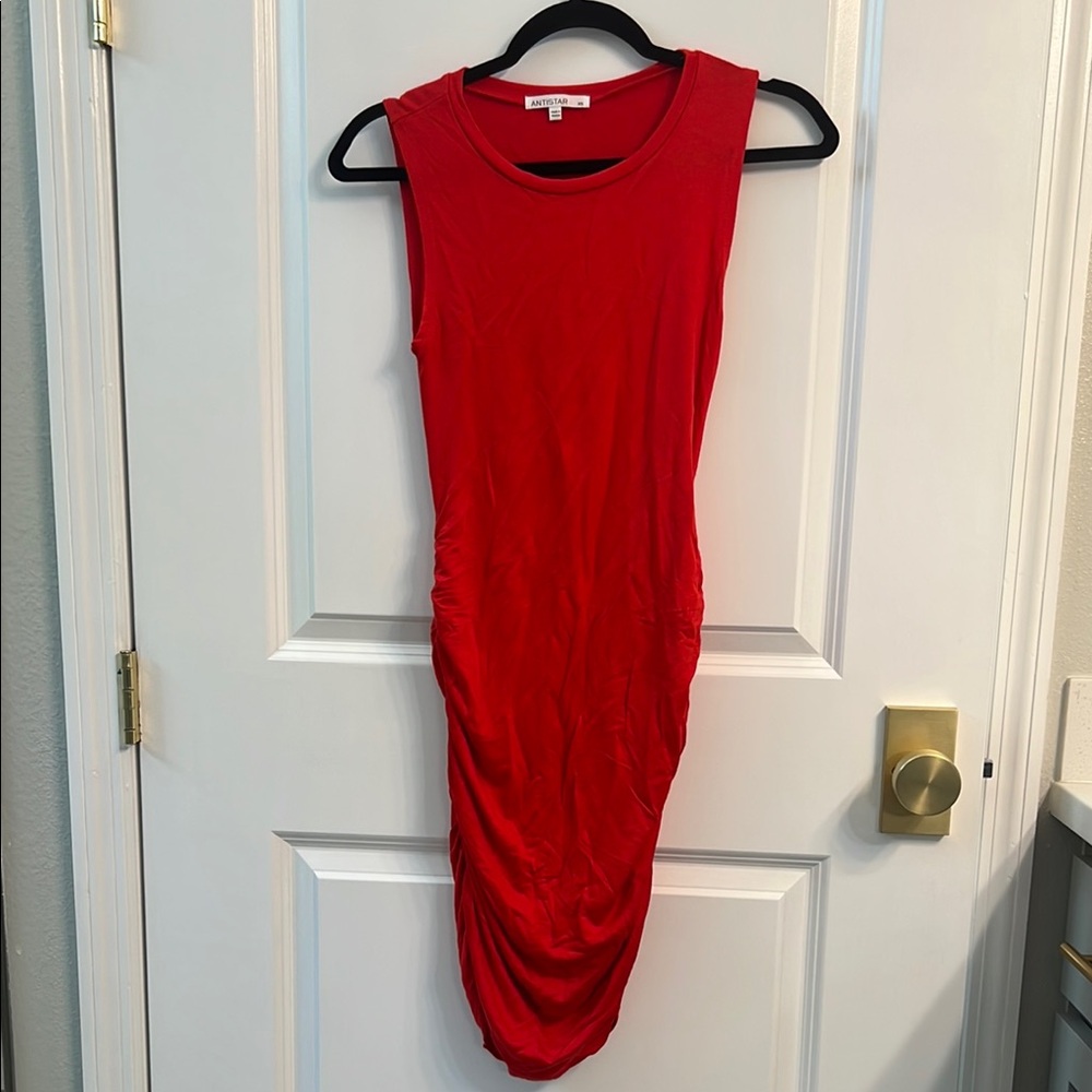 Elegant Red Midi Dress